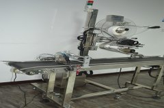 聯耘貼標機
